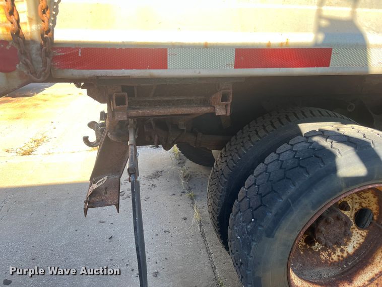 image for item DC6218 2007 International 7300  dump truck