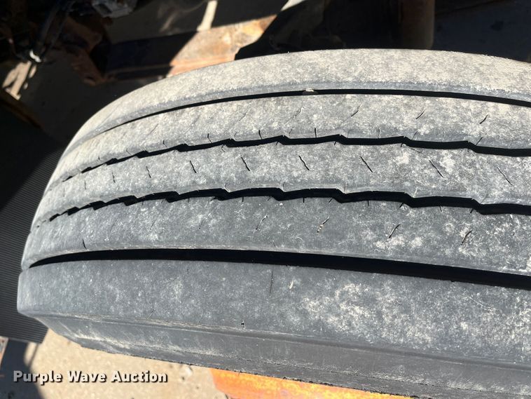 image for item DC6218 2007 International 7300  dump truck