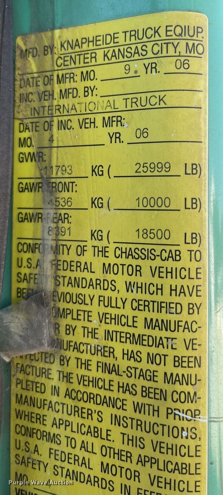 image for item DC6218 2007 International 7300  dump truck