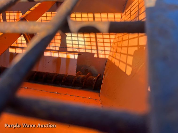 image for item DC6219 2007 International 7400  dump truck