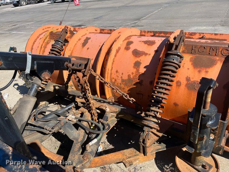 image for item DC6219 2007 International 7400  dump truck