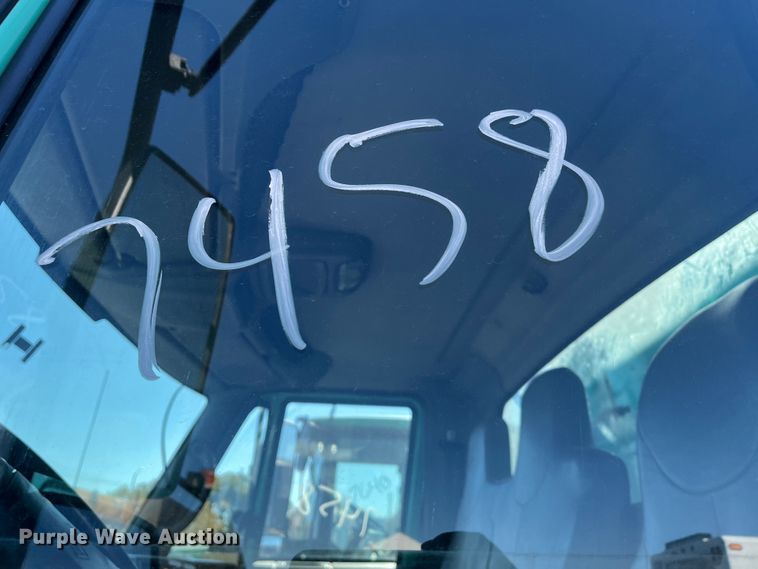 image for item DC6219 2007 International 7400  dump truck