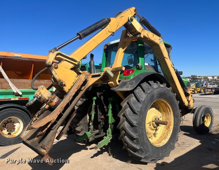 image for item DC6220 2006 John Deere 7420  tractor