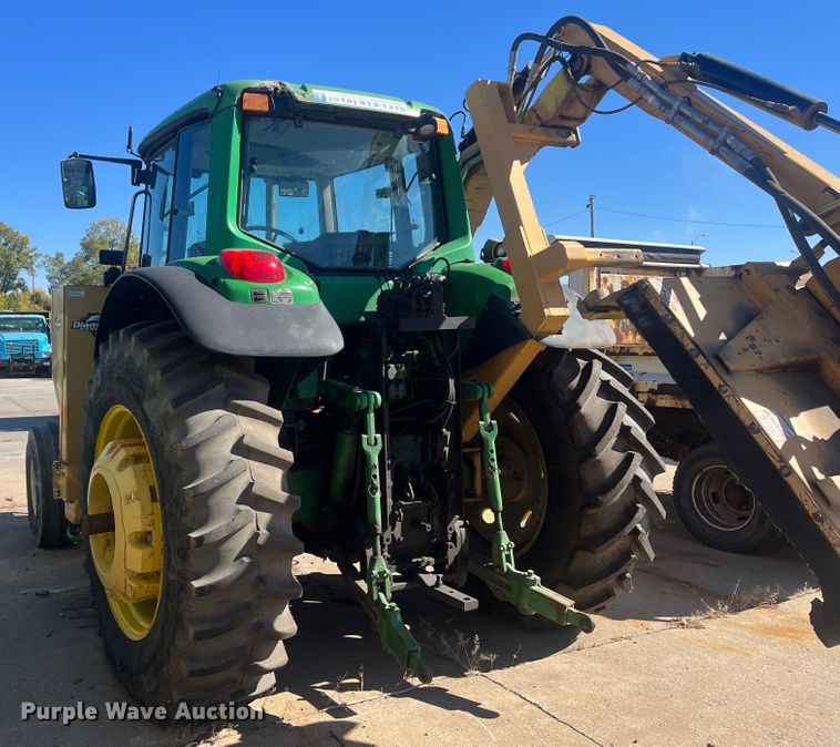 image for item DC6220 2006 John Deere 7420  tractor