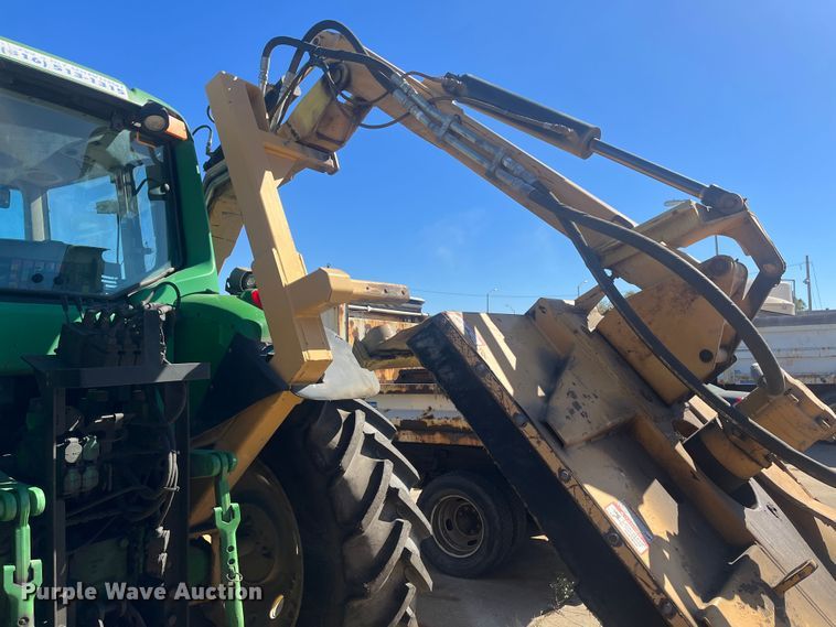 image for item DC6220 2006 John Deere 7420  tractor