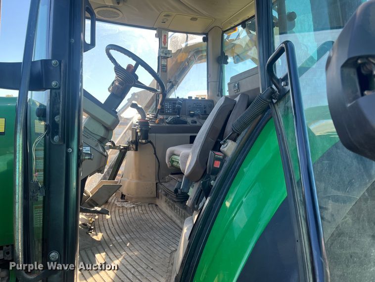 image for item DC6220 2006 John Deere 7420  tractor