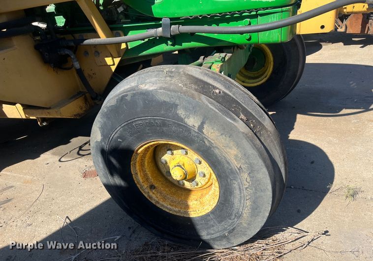 image for item DC6220 2006 John Deere 7420  tractor