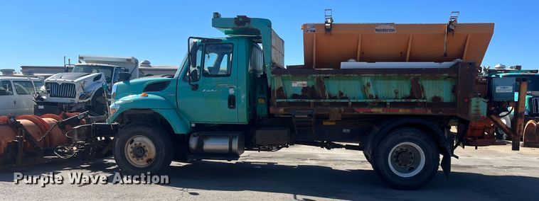 image for item DC6221 2009 International WorkStar 7400  dump truck