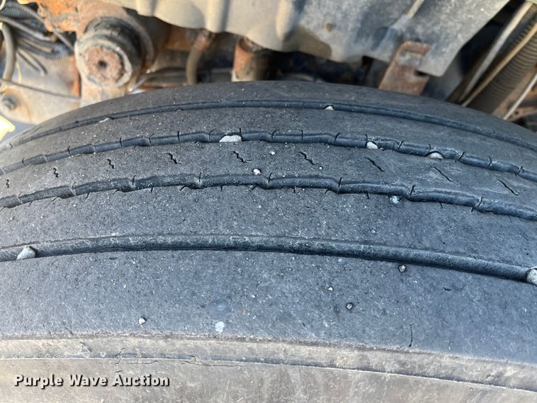 image for item DC6221 2009 International WorkStar 7400  dump truck