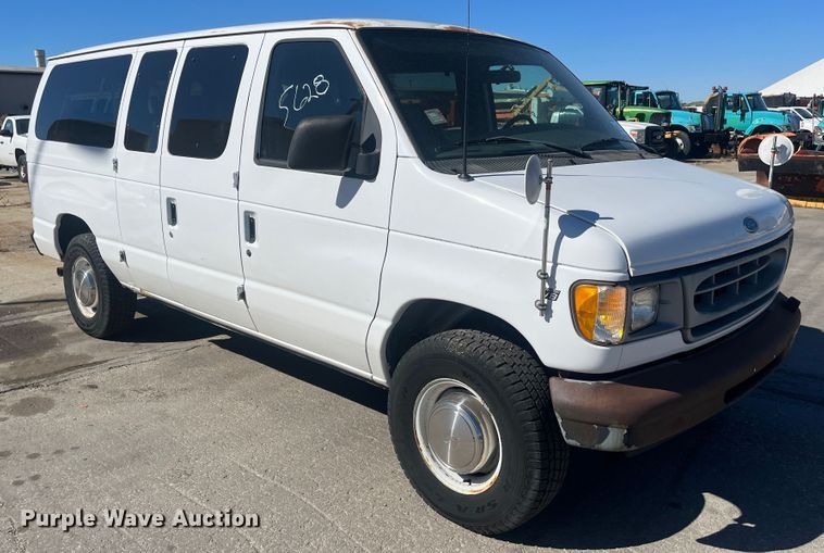 image for item DC6222 2000 Ford E350 Super Duty XL  van
