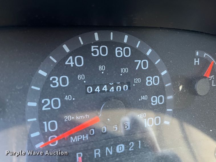 image for item DC6222 2000 Ford E350 Super Duty XL  van