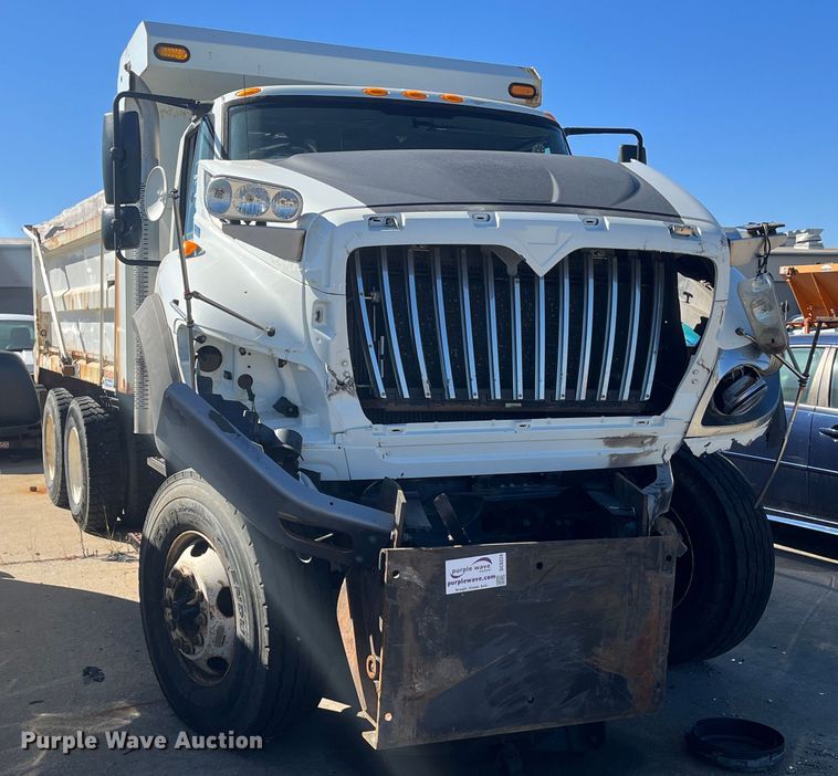 image for item DC6224 2013 International WorkStar 7500  dump truck