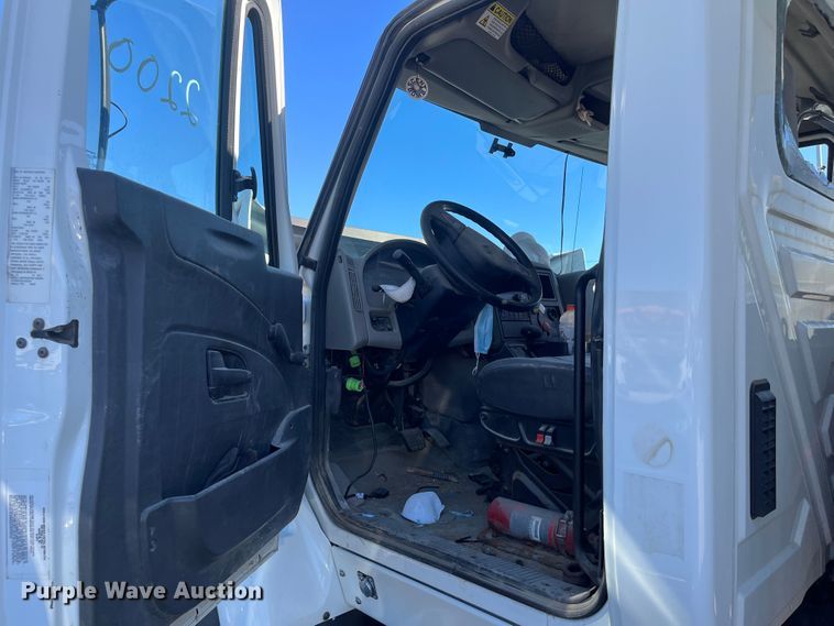 image for item DC6224 2013 International WorkStar 7500  dump truck