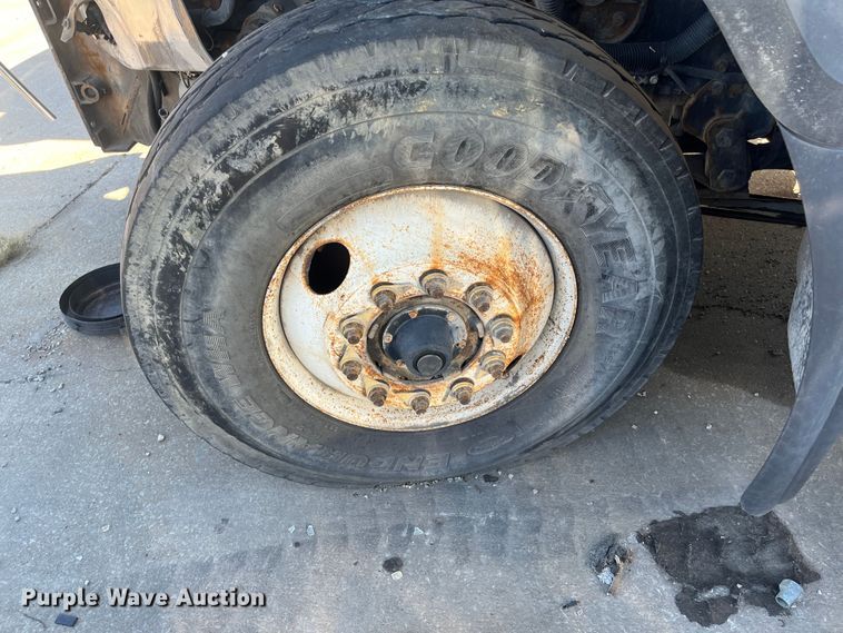 image for item DC6224 2013 International WorkStar 7500  dump truck