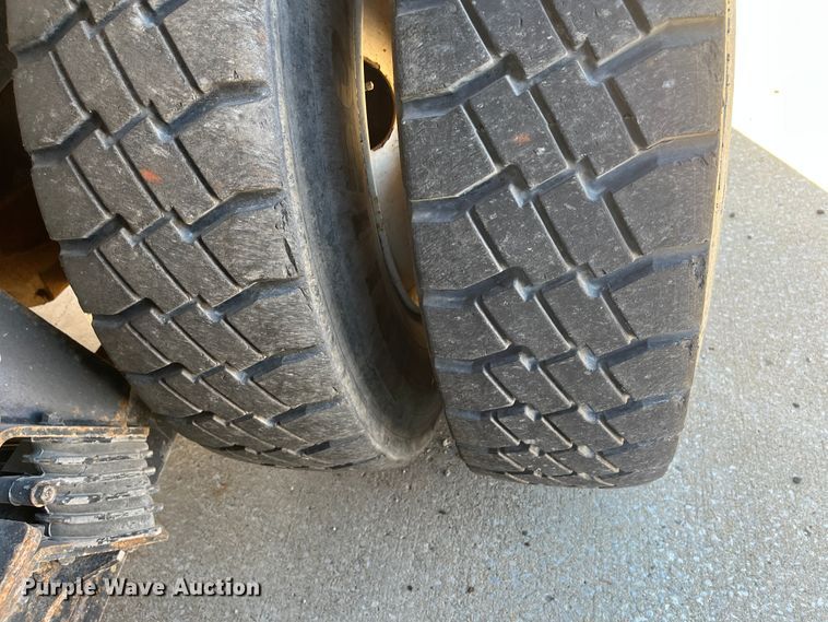 image for item DC6224 2013 International WorkStar 7500  dump truck