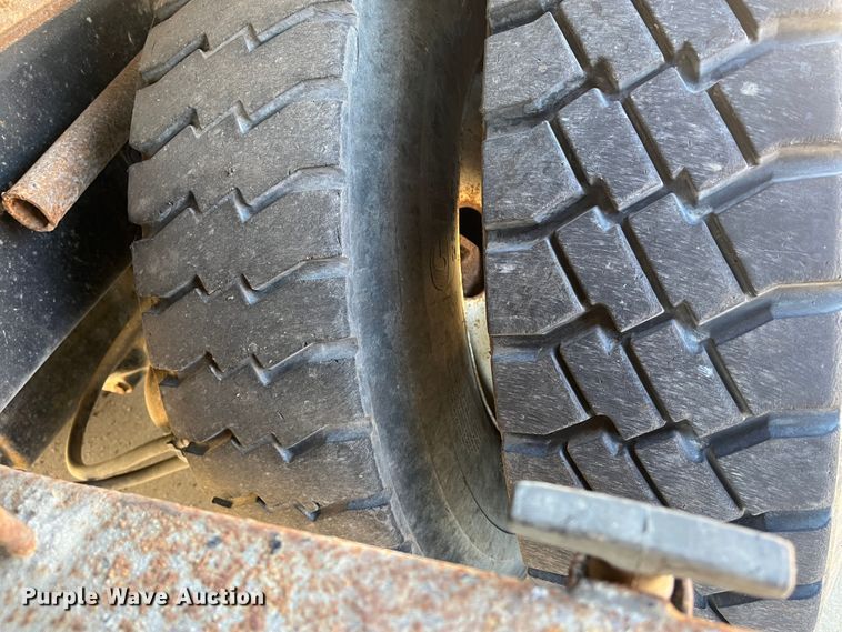 image for item DC6224 2013 International WorkStar 7500  dump truck