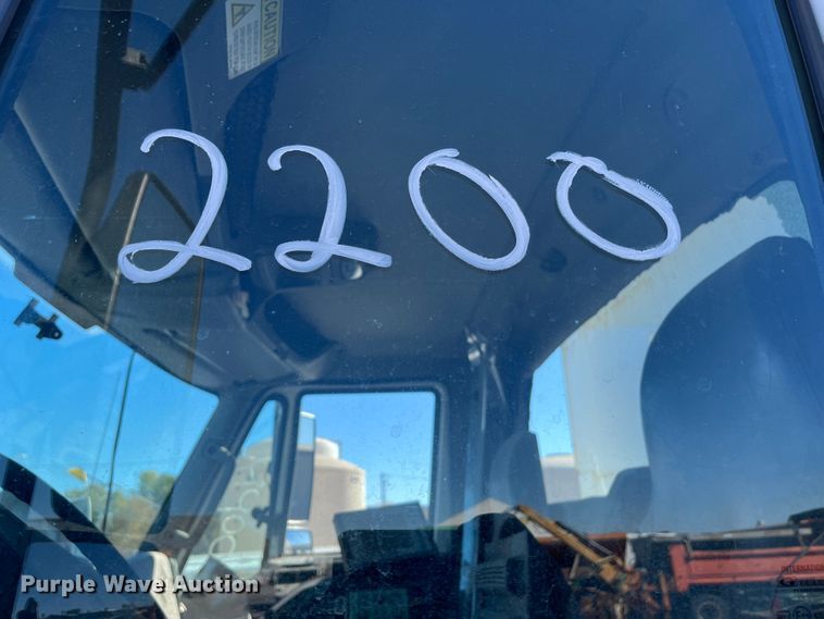 image for item DC6224 2013 International WorkStar 7500  dump truck