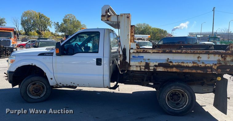 image for item DC6225 2011 Ford F350 Super Duty XL  dump bed pickup truck