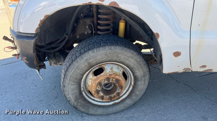 image for item DC6225 2011 Ford F350 Super Duty XL  dump bed pickup truck