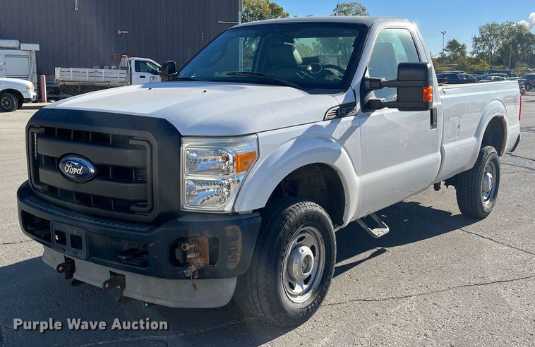 image for item DR7280 2011 Ford F350 Super Duty XL  pickup truck