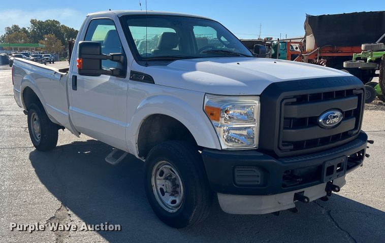 image for item DR7280 2011 Ford F350 Super Duty XL  pickup truck