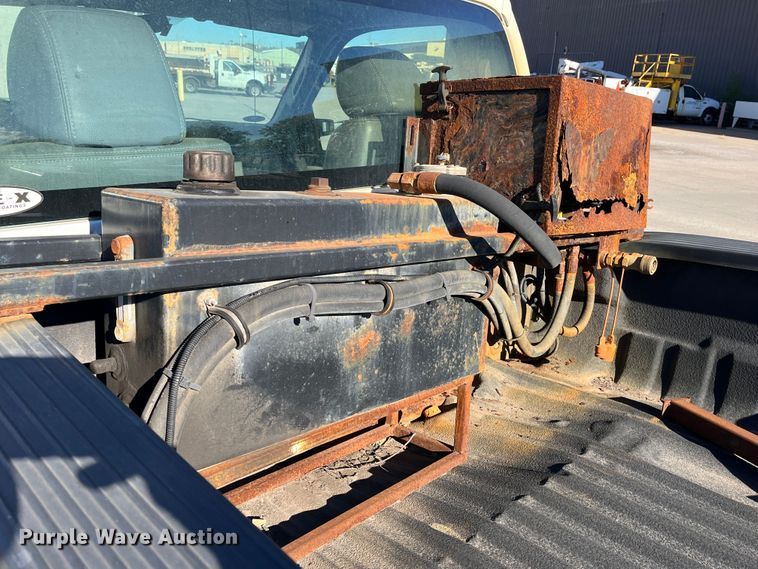 image for item DR7280 2011 Ford F350 Super Duty XL  pickup truck