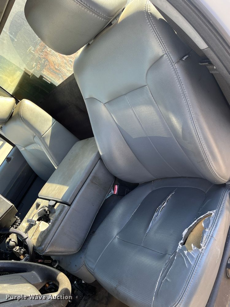 image for item DR7280 2011 Ford F350 Super Duty XL  pickup truck