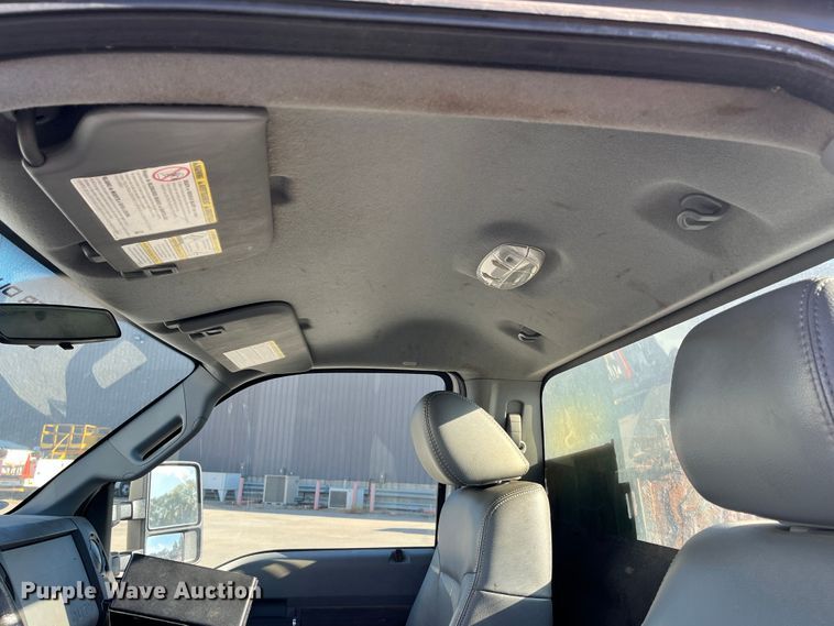 image for item DR7280 2011 Ford F350 Super Duty XL  pickup truck