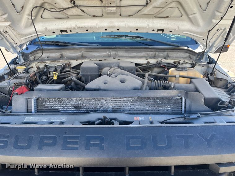 image for item DR7280 2011 Ford F350 Super Duty XL  pickup truck