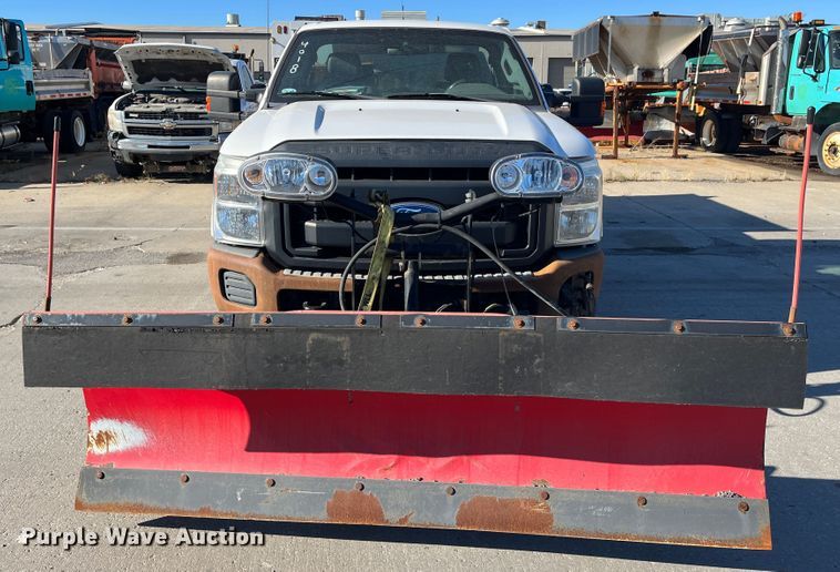 image for item DR7281 2011 Ford F350 Super Duty XL  pickup truck