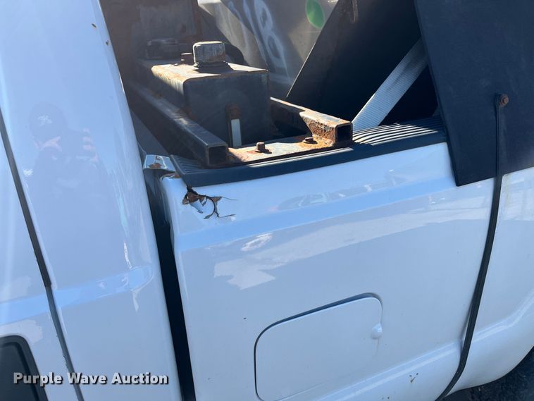 image for item DR7281 2011 Ford F350 Super Duty XL  pickup truck