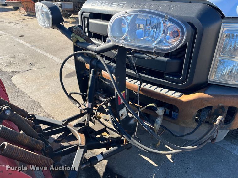 image for item DR7281 2011 Ford F350 Super Duty XL  pickup truck