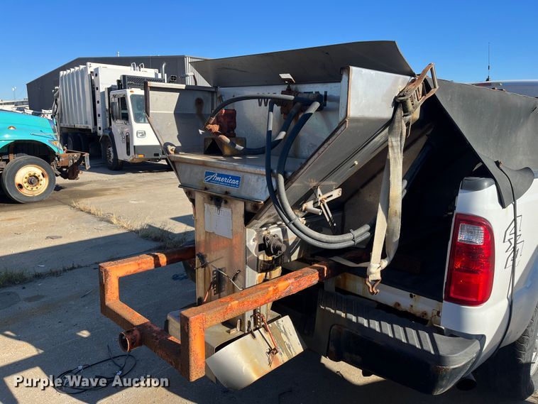 image for item DR7281 2011 Ford F350 Super Duty XL  pickup truck