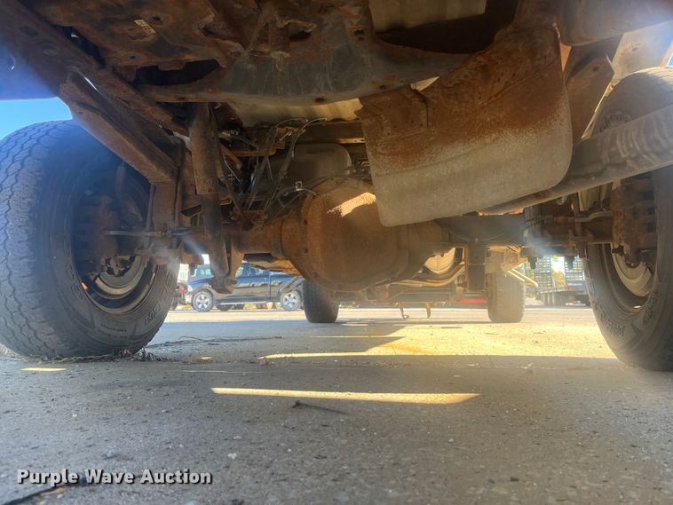 image for item DR7281 2011 Ford F350 Super Duty XL  pickup truck