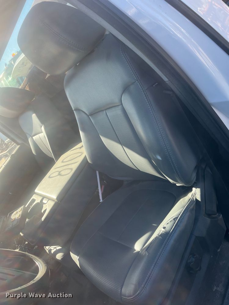 image for item DR7281 2011 Ford F350 Super Duty XL  pickup truck