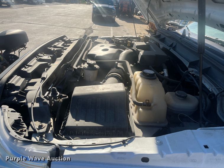 image for item DR7281 2011 Ford F350 Super Duty XL  pickup truck