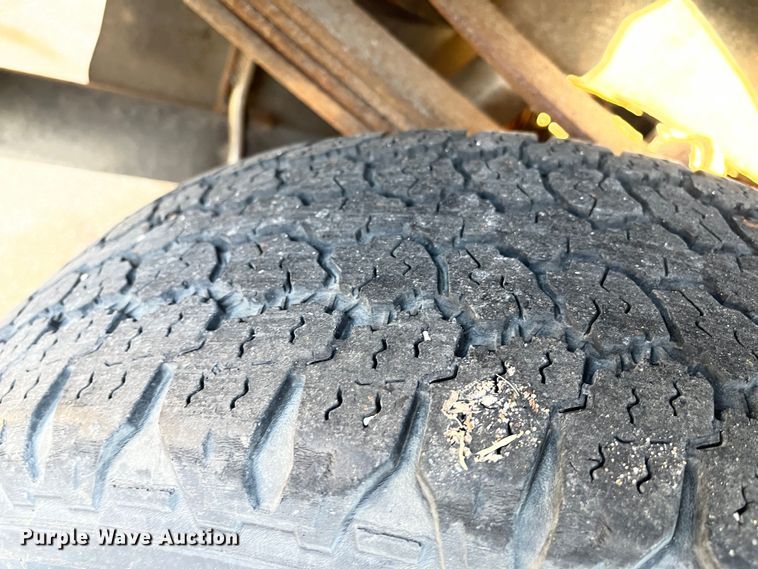 image for item DR7281 2011 Ford F350 Super Duty XL  pickup truck