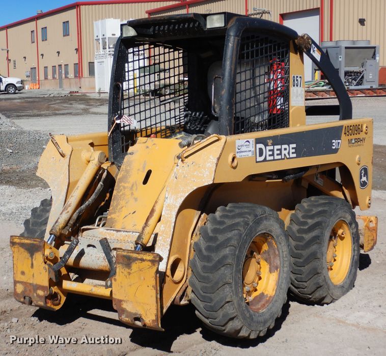 image for item DF8135 2009 John Deere 317  skid steer loader