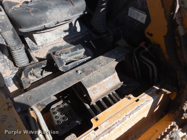 image for item DF8135 2009 John Deere 317  skid steer loader