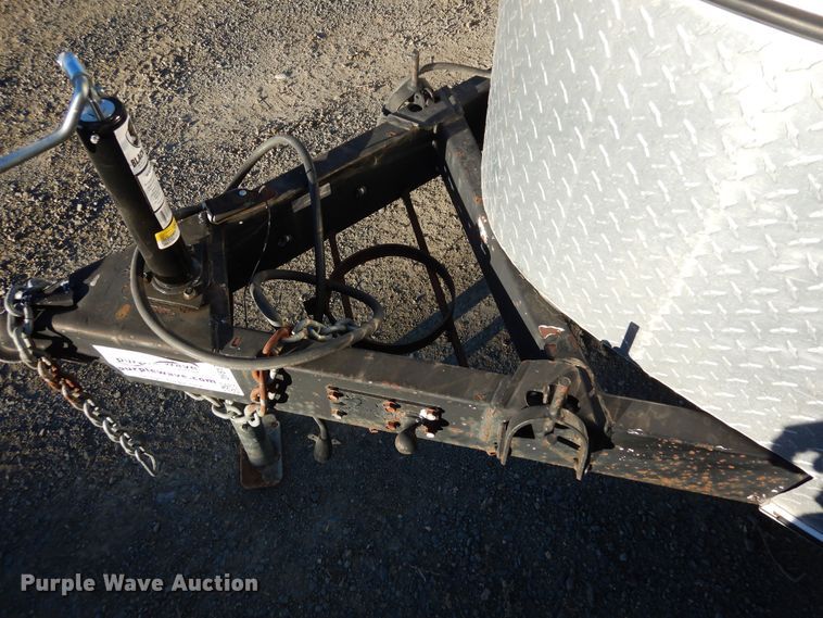 image for item DF8175 2010  Stacker enclosed cargo trailer with lift