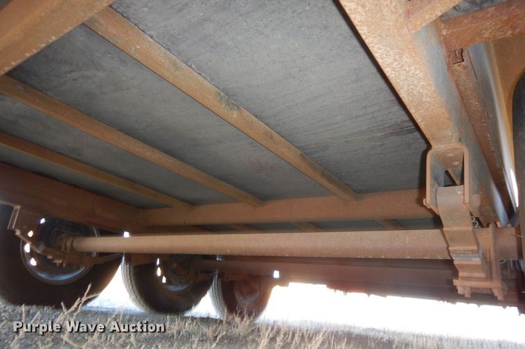 image for item DF8175 2010  Stacker enclosed cargo trailer with lift