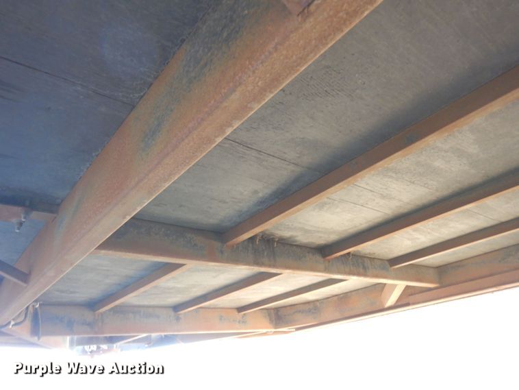 image for item DF8175 2010  Stacker enclosed cargo trailer with lift