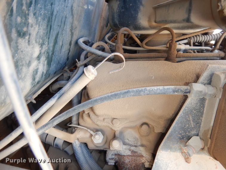 image for item DH8900 1990 International 4600  box truck