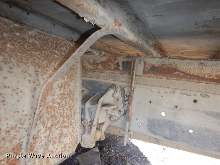 image for item DH8900 1990 International 4600  box truck