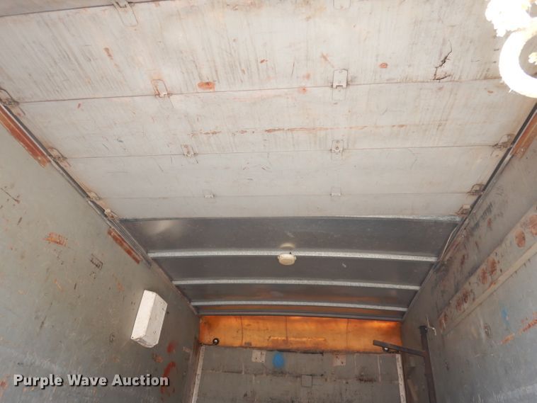 image for item DH8900 1990 International 4600  box truck