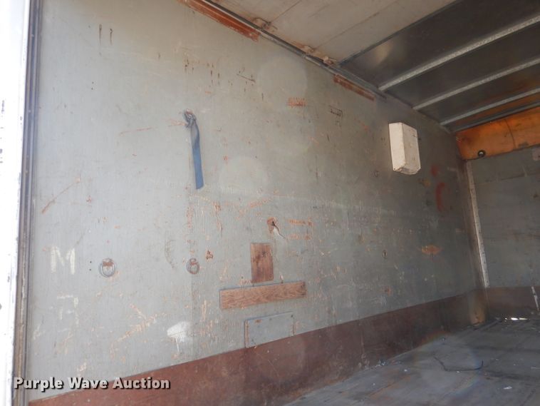 image for item DH8900 1990 International 4600  box truck