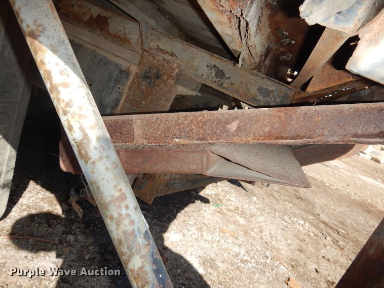 image for item DH8900 1990 International 4600  box truck