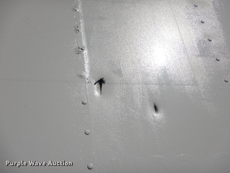 image for item DH8900 1990 International 4600  box truck