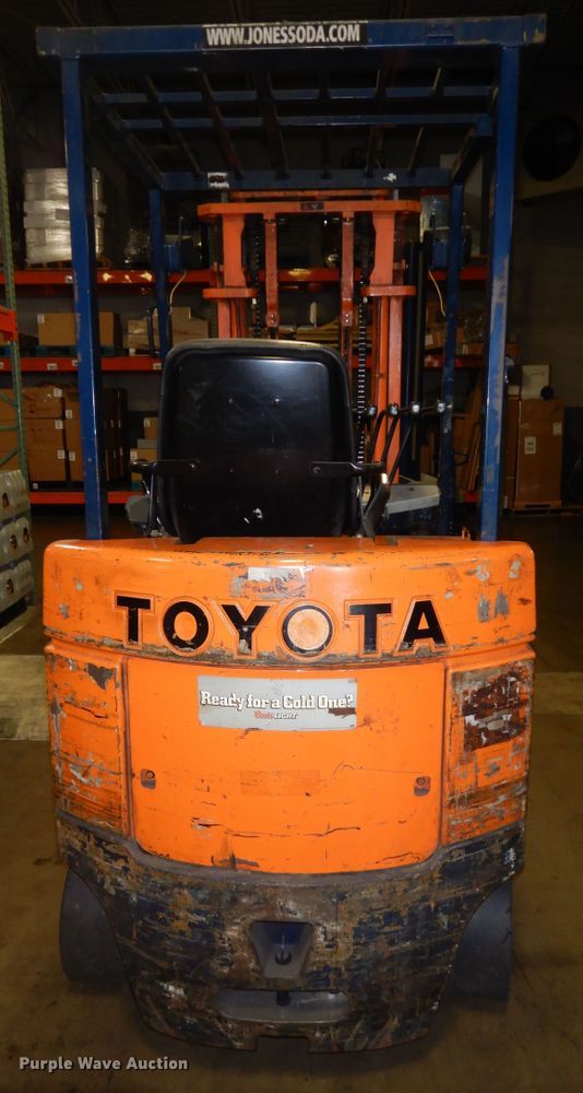 image for item DI6781 Toyota 5FBC25  forklift