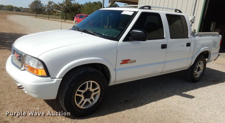 image for item DI6783 2004 GMC Sonoma SLS  Crew Cab pickup truck